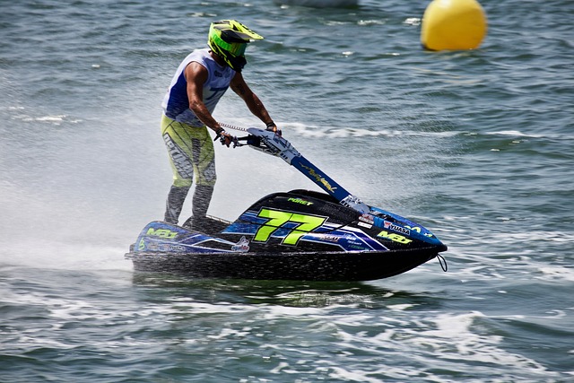 他不仅仅是 他不仅仅是